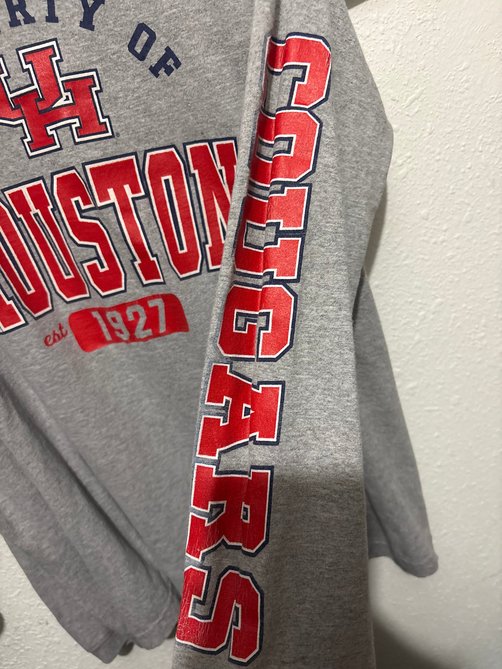 University of Houston Cougars Long Sleeve Tee - Medium - Grey